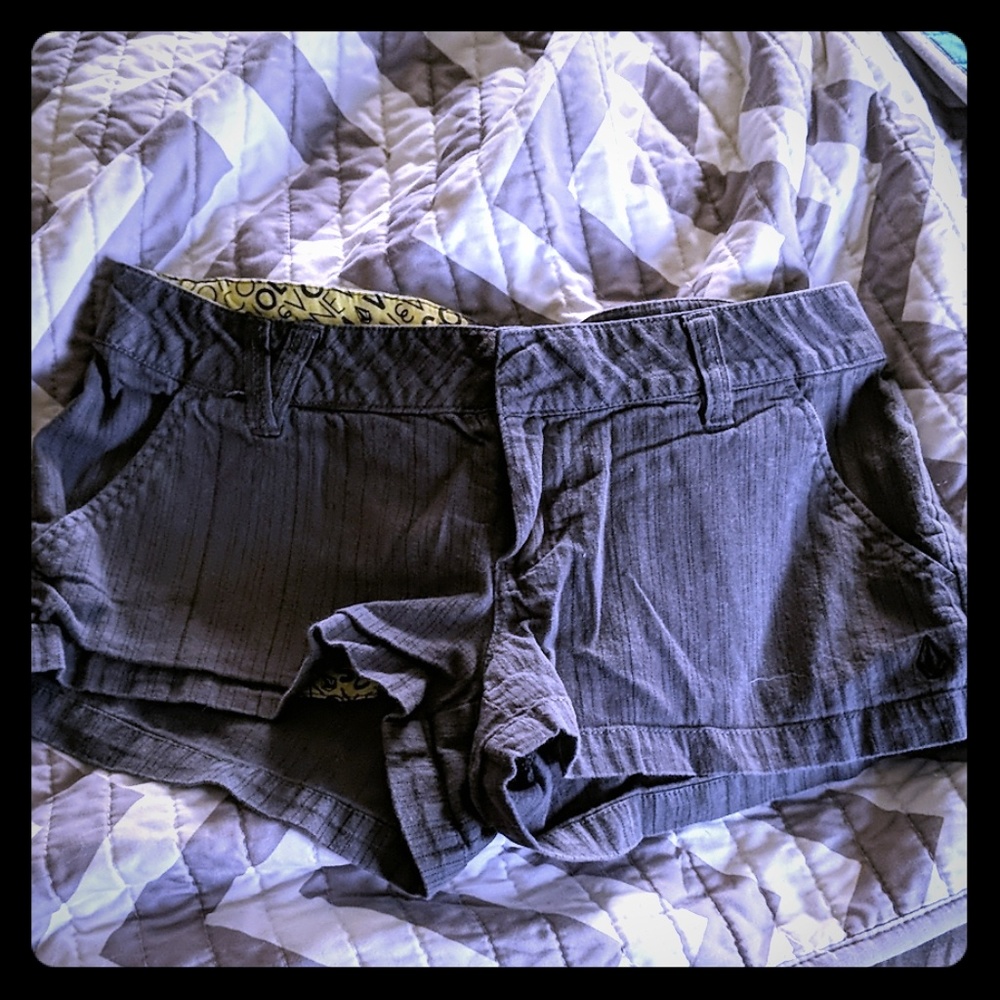 Gray volcom shorts